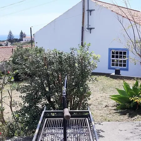 A Barraka: Your Cozy House In Flores!